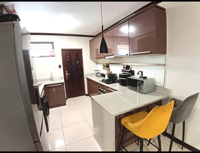 2 BEDROOM PROPERTY TO RENT IN BLUE HILLS